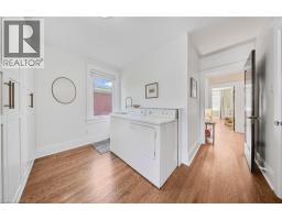 60 HEINS Avenue - 31