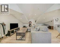 60 HEINS Avenue - 39
