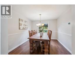 116 ERINBROOK Drive - 13