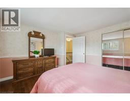 116 ERINBROOK Drive - 26