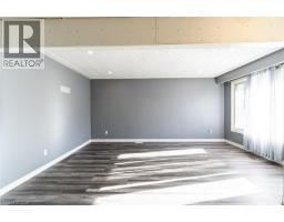 39 EVELYN Street - 12