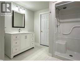 15 BAYSHORE Court - 32
