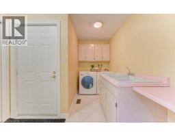 610 STONEBURY Crescent - 22