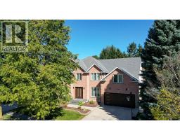 610 STONEBURY Crescent - 3