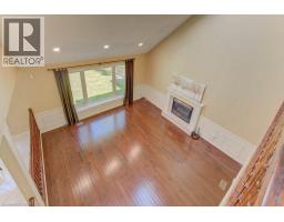 610 STONEBURY Crescent - 35