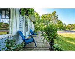 5 KING Street S - 42