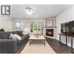 5 KING Street S - 6