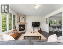 5 KING Street S - 8