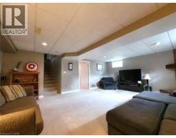 8 SIMON Court - 24