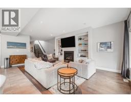 346 MOORLANDS Crescent - 12