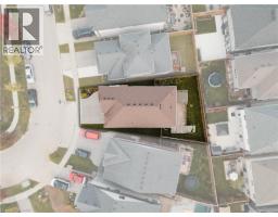 346 MOORLANDS Crescent - 40