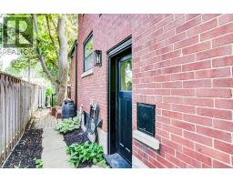 34 SEVERN Avenue - 32