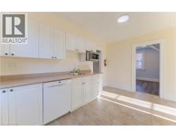 86 ALBERT Street - 35