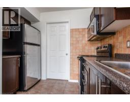 950 HIGHLAND Drive W UnitNo. 32 - 17