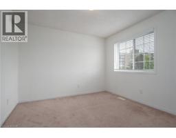 950 HIGHLAND Drive W UnitNo. 32 - 32