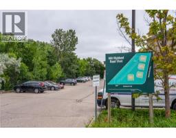 950 HIGHLAND Drive W UnitNo. 32 - 6