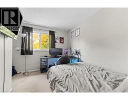 36 ANGELA Crescent - 21