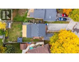 36 ANGELA Crescent - 32