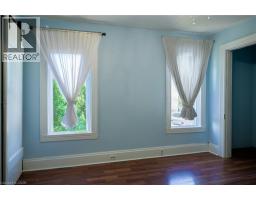 73 BROCK Street - 44