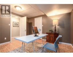 372 GATESTONE Boulevard - 37