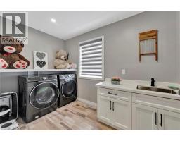 12 ALBERT Street - 22