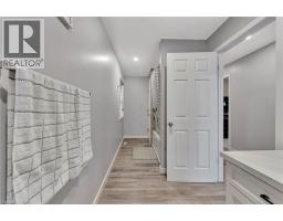 12 ALBERT Street - 24