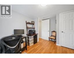 16 MARTIN Avenue - 17