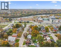 16 MARTIN Avenue - 28