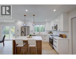 7 TRILLIUM Court - 14