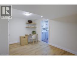 7 TRILLIUM Court - 33