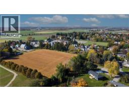 7 TRILLIUM Court - 44