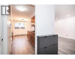 300 TRAYNOR Avenue UnitNo. 4 - 4