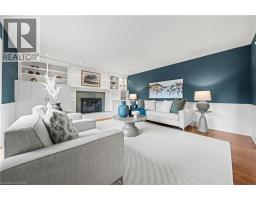 362 POMMEL GATE Crescent - 15