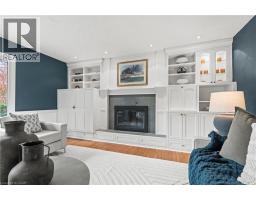 362 POMMEL GATE Crescent - 17