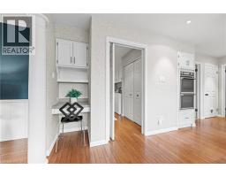 362 POMMEL GATE Crescent - 18