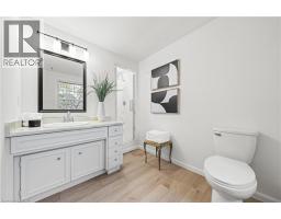 362 POMMEL GATE Crescent - 26