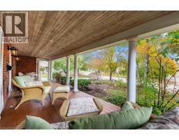 362 POMMEL GATE Crescent - 3