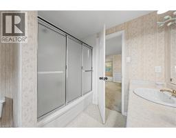 362 POMMEL GATE Crescent - 33