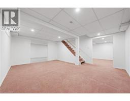 362 POMMEL GATE Crescent - 35