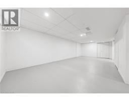 362 POMMEL GATE Crescent - 36