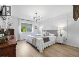 58 PORCHLIGHT Drive - 13