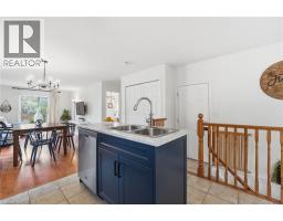 58 PORCHLIGHT Drive - 6