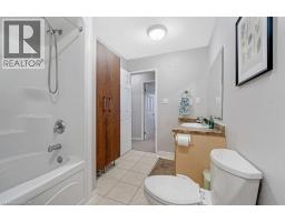 12 HOLBORN Drive UnitNo. B14 - 23