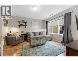 12 HOLBORN Drive UnitNo. B14 - 8