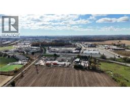 926 KING Street N - 17