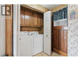 14 FAIRVIEW Crescent - 15