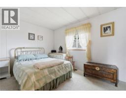 14 FAIRVIEW Crescent - 19