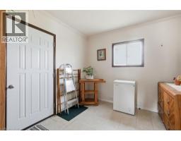 14 FAIRVIEW Crescent - 21