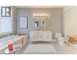 52 EDGEHILL Drive - 18