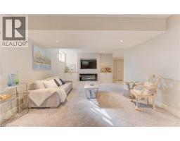 52 EDGEHILL Drive - 31